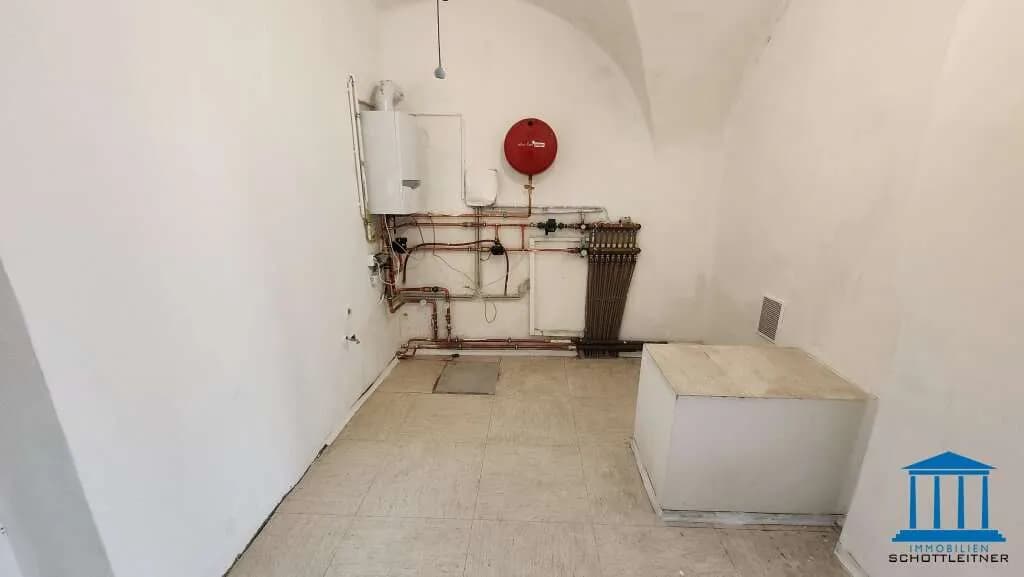 Gewerbeimmobilie mieten in Wiener Neustadt – 202 m², € 2.499 – Bild 12 von 15