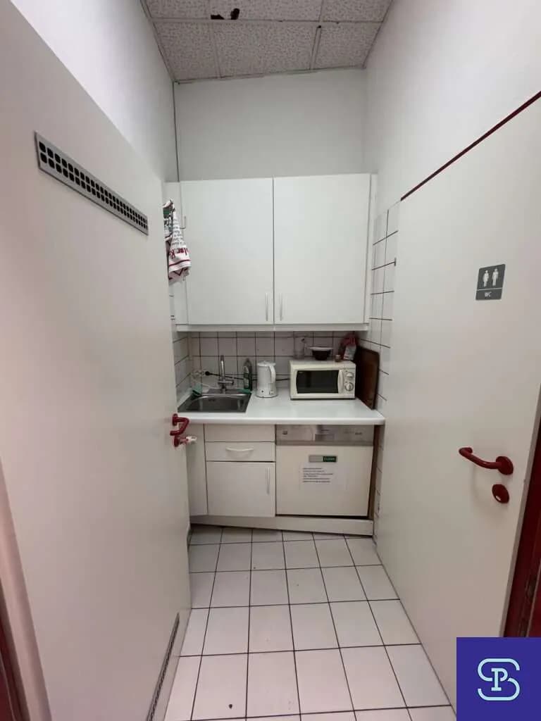5-Zimmer-Gewerbeimmobilie mieten in Wien – 397 m², € 4.408 – Bild 8 von 16