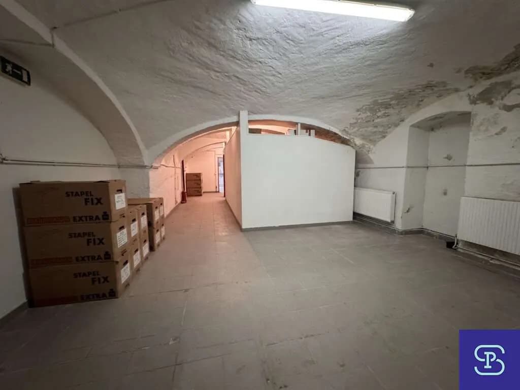 5-Zimmer-Gewerbeimmobilie mieten in Wien – 397 m², € 4.408 – Bild 12 von 16