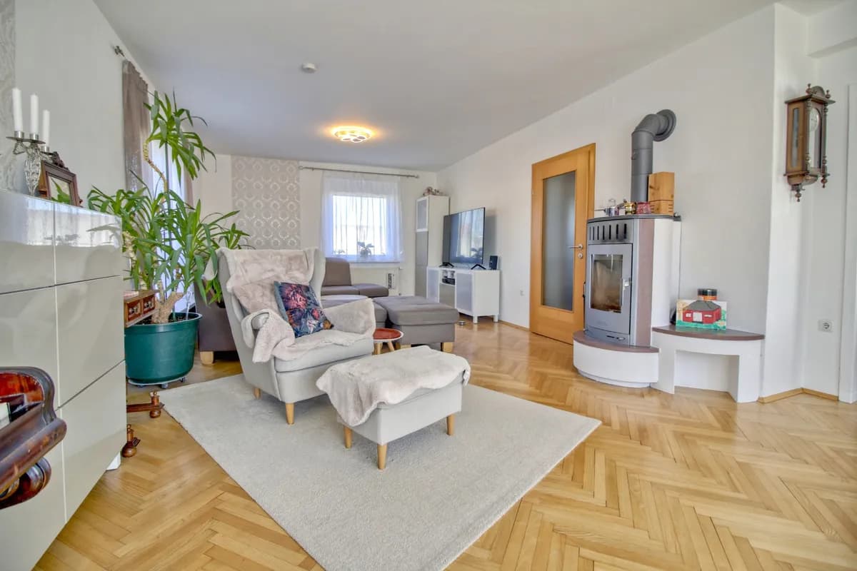 6-Zimmer-Haus kaufen in Klagenfurt – 173 m², € 1.030.000 – Bild 9 von 12