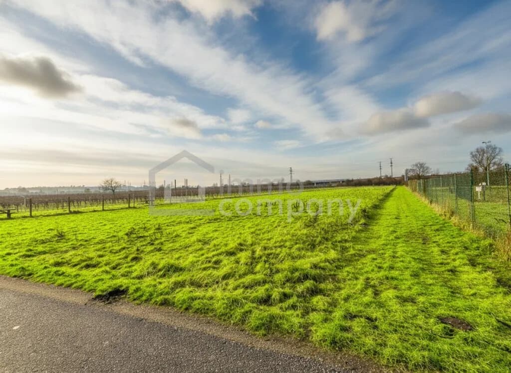 Grundstück kaufen in Mödling – 3 513 m², € 179.000