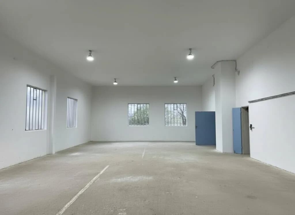 2-Zimmer-Gewerbeimmobilie mieten in Sankt Pölten Land – 247 m², € 4 – Bild 2 von 4