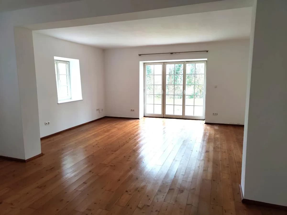 5-Zimmer-Haus mieten in Sankt Pölten – 200 m², € 2.000 – Bild 2 von 10