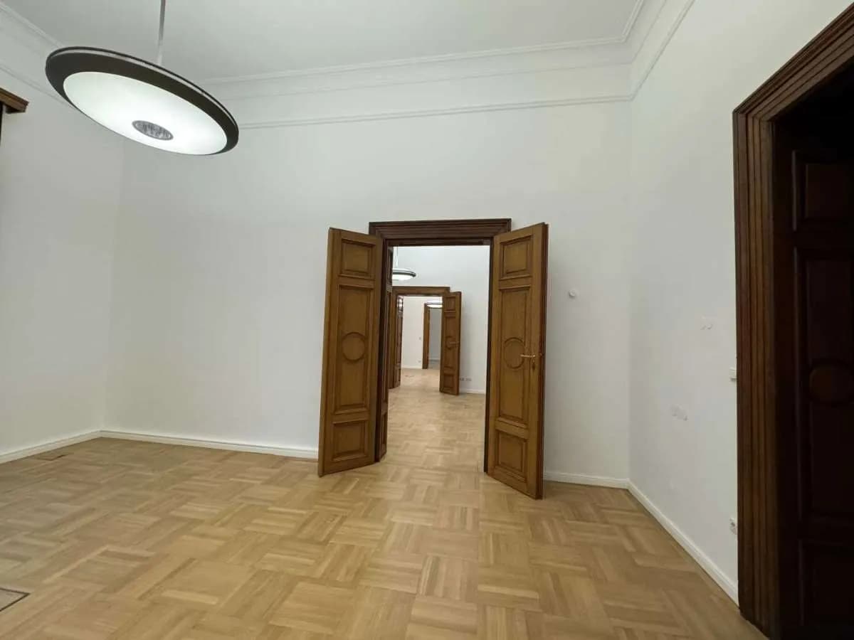 Gewerbeimmobilie mieten in Wien – 133 m², € 20 – Bild 2 von 7