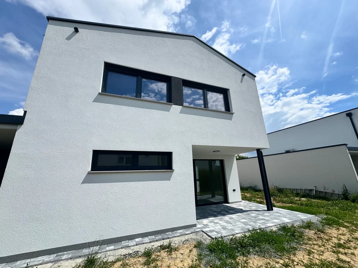 4-Zimmer-Haus mieten in Güssing – 110 m², € 1.450 – Bild 2 von 35