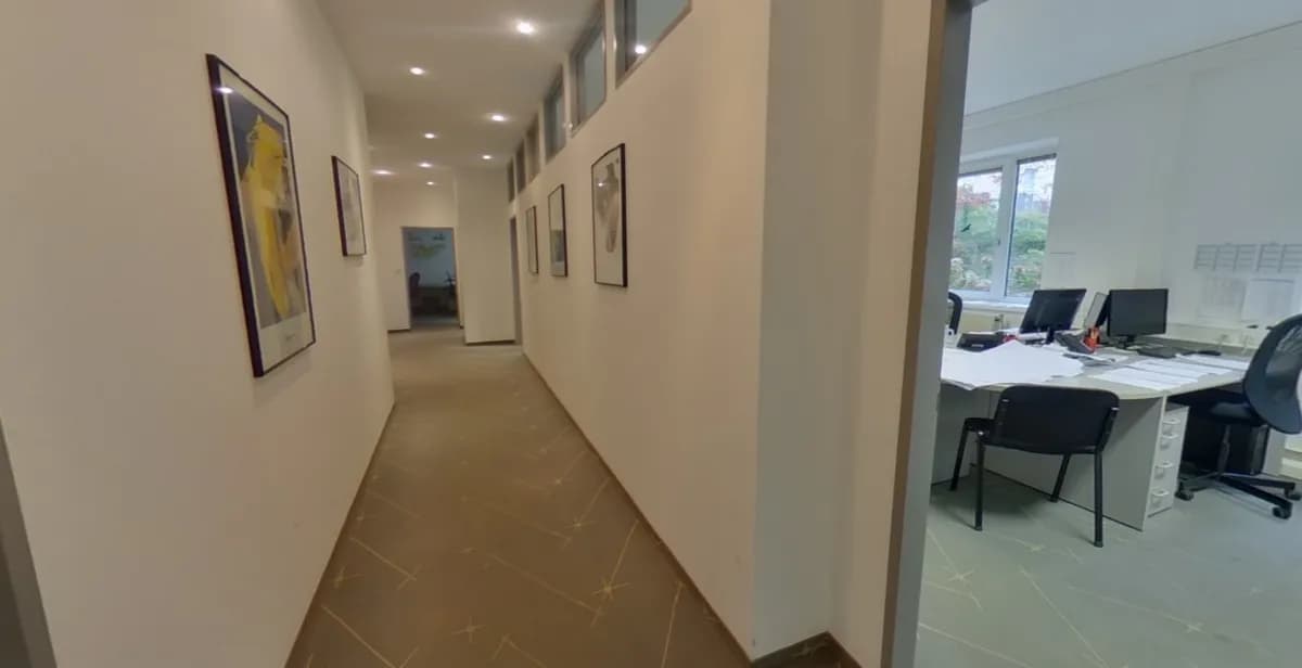 8-Zimmer-Gewerbeimmobilie mieten in Linz – 258 m², € 13 – Bild 7 von 10