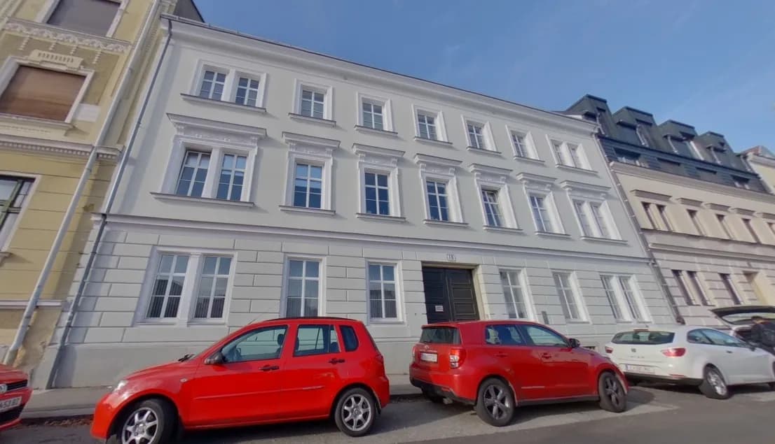 6-Zimmer-Gewerbeimmobilie mieten in Linz – 185 m², € 13