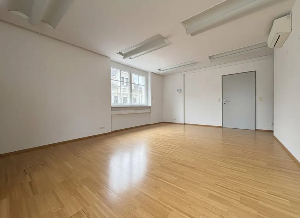 Gewerbeimmobilie mieten in Grieskirchen – 74 m², € 754