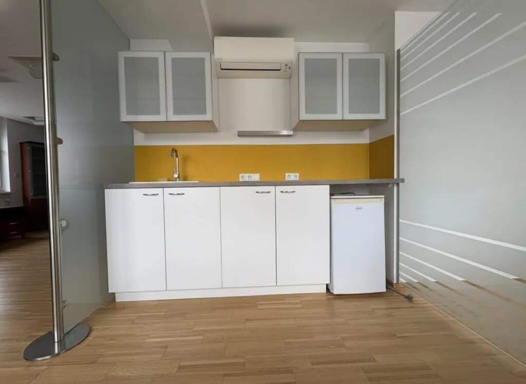 Gewerbeimmobilie mieten in Grieskirchen – 74 m², € 754 – Bild 10 von 13