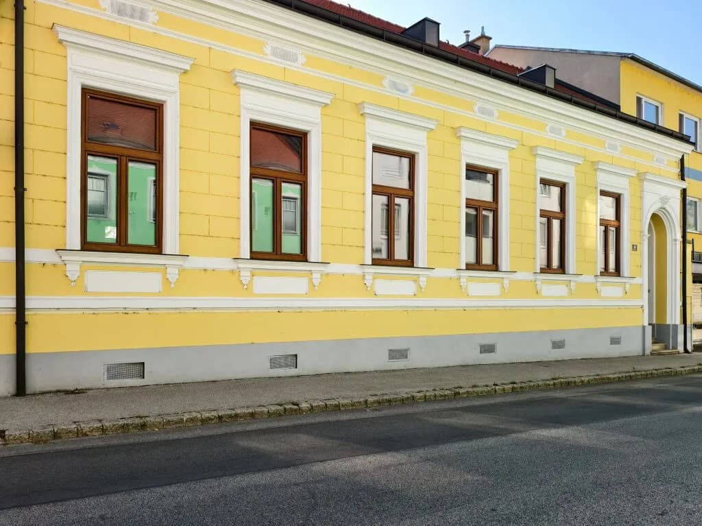 5-Zimmer-Wohnung mieten in Hollabrunn – 166,02 m², € 1.995