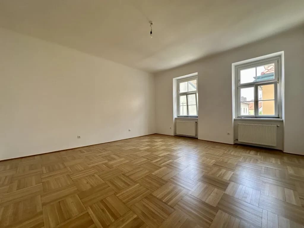 Gewerbeimmobilie mieten in Baden – 124 m², € 1.595