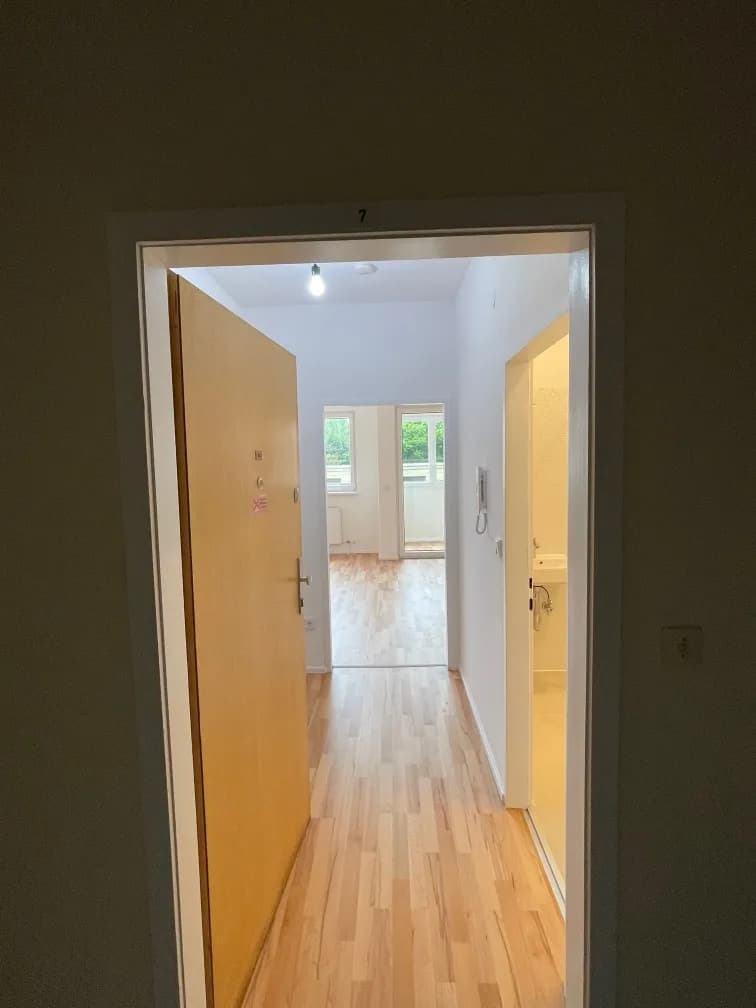 1-Zimmer-Wohnung mieten in Linz – 36 m², € 568 – Bild 6 von 7