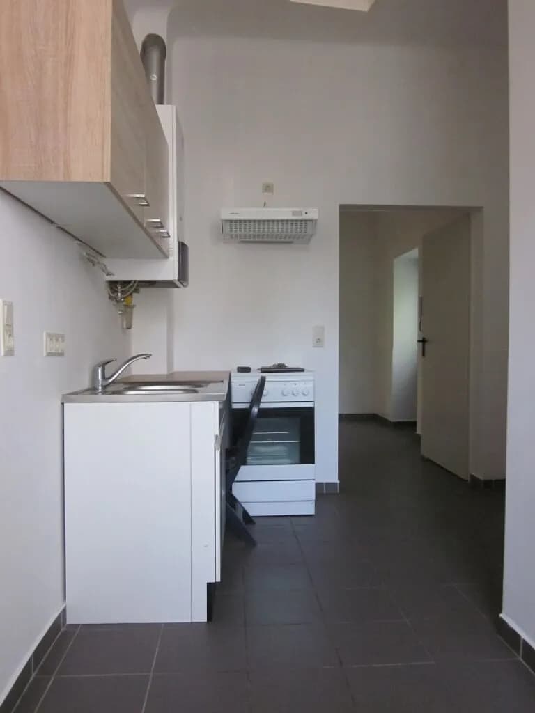 Gewerbeimmobilie kaufen in Bruck an der Leitha – 199 m², € 1.050.000 – Bild 4 von 5
