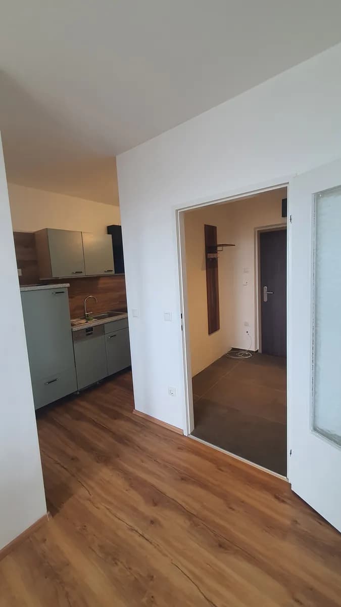2-Zimmer-Wohnung kaufen in Linz – 30 m², € 155.000 – Bild 4 von 24