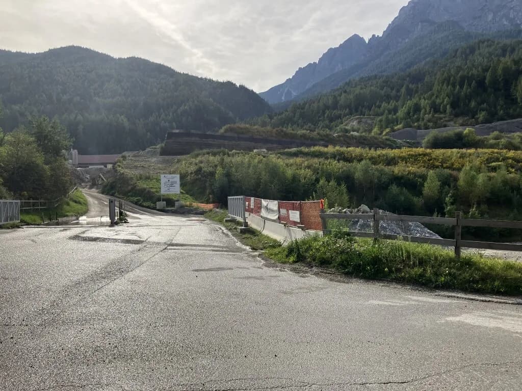Immobilie mieten in Innsbruck-Land – 8 000 m², € 2 – Bild 3 von 5