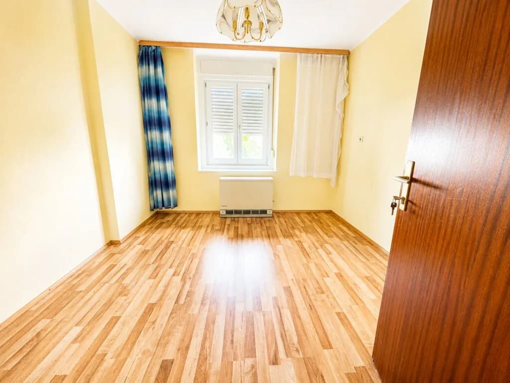 4-Zimmer-Wohnung kaufen in Graz – 124 m², € 230.000 – Bild 3 von 14