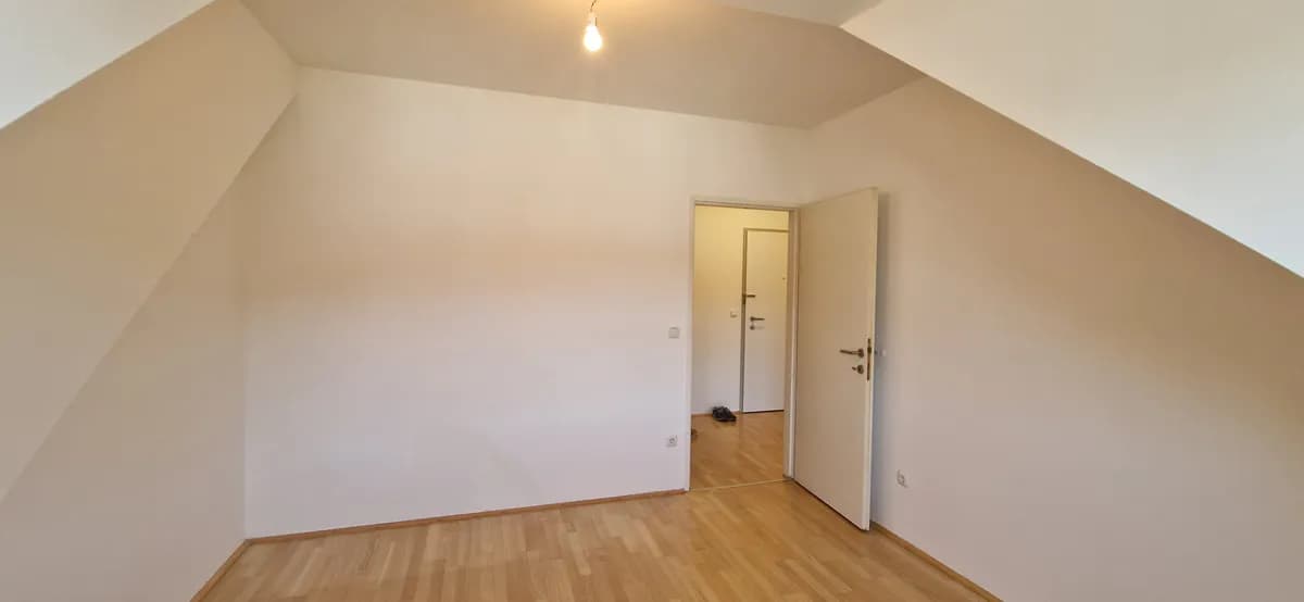 2-Zimmer-Wohnung mieten in Linz – 63 m², € 987 – Bild 9 von 16
