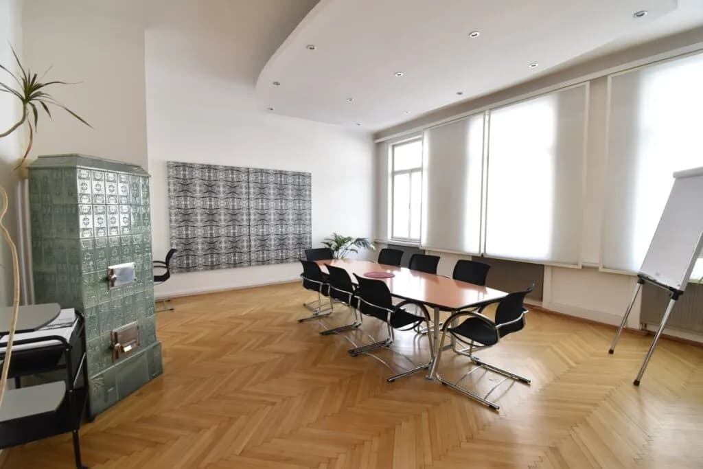 9-Zimmer-Gewerbeimmobilie mieten in Wien – 294 m², € 4.253