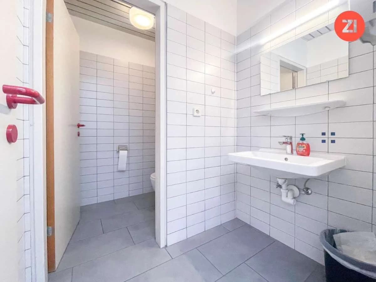 4-Zimmer-Gewerbeimmobilie mieten in Linz Land – 75 m², € 543 – Bild 10 von 11