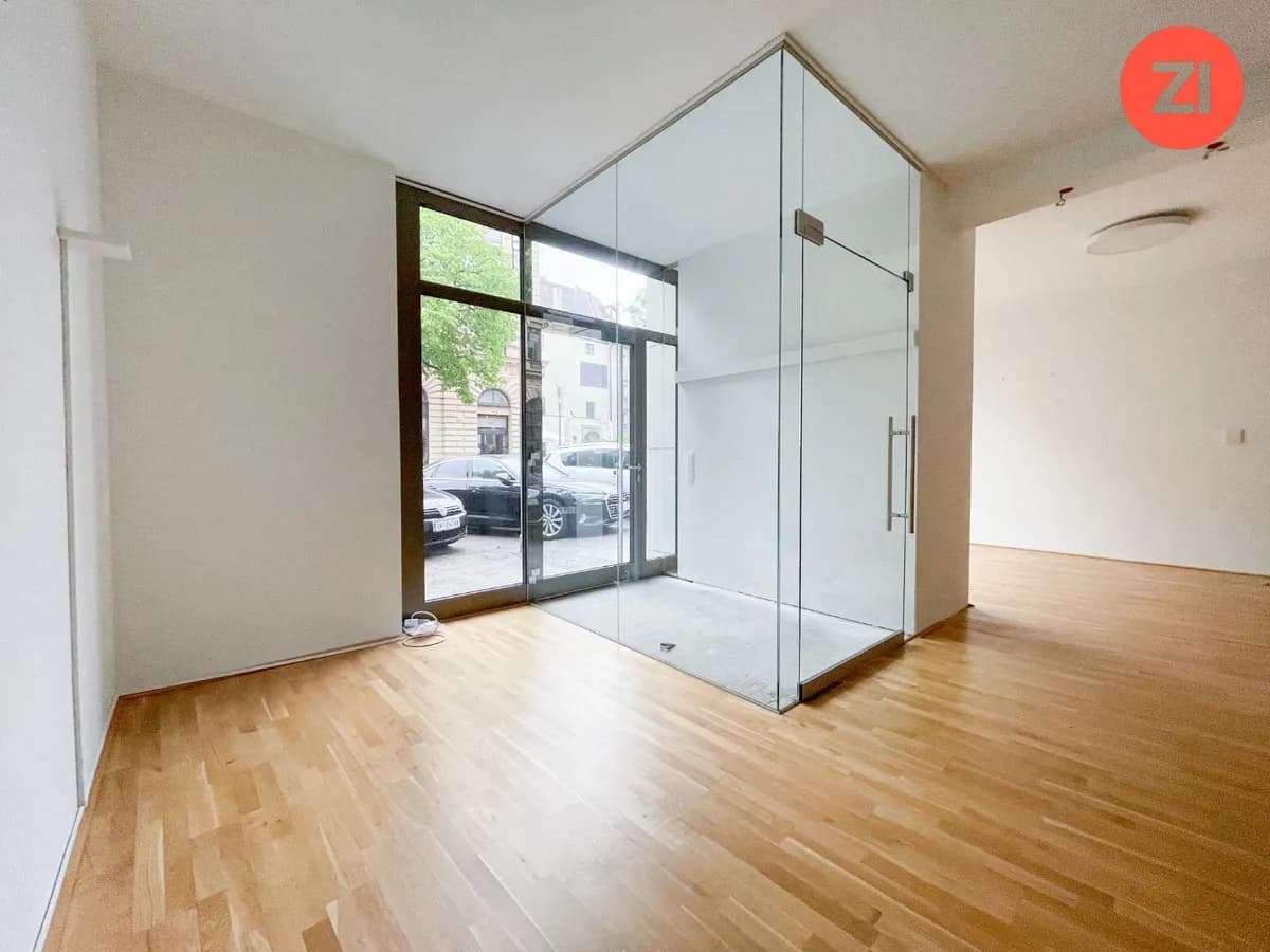 5-Zimmer-Gewerbeimmobilie mieten in Wels – 152 m², € 2.427