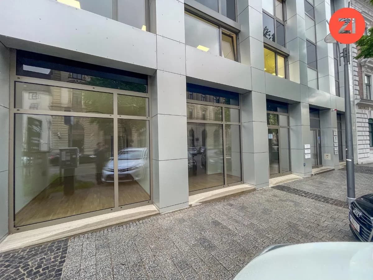 5-Zimmer-Gewerbeimmobilie mieten in Wels – 152 m², € 2.427 – Bild 2 von 14