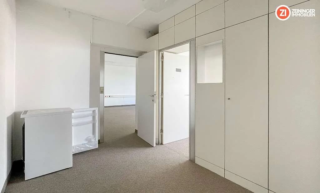 Gewerbeimmobilie mieten in Wels – 206 m², € 1.545