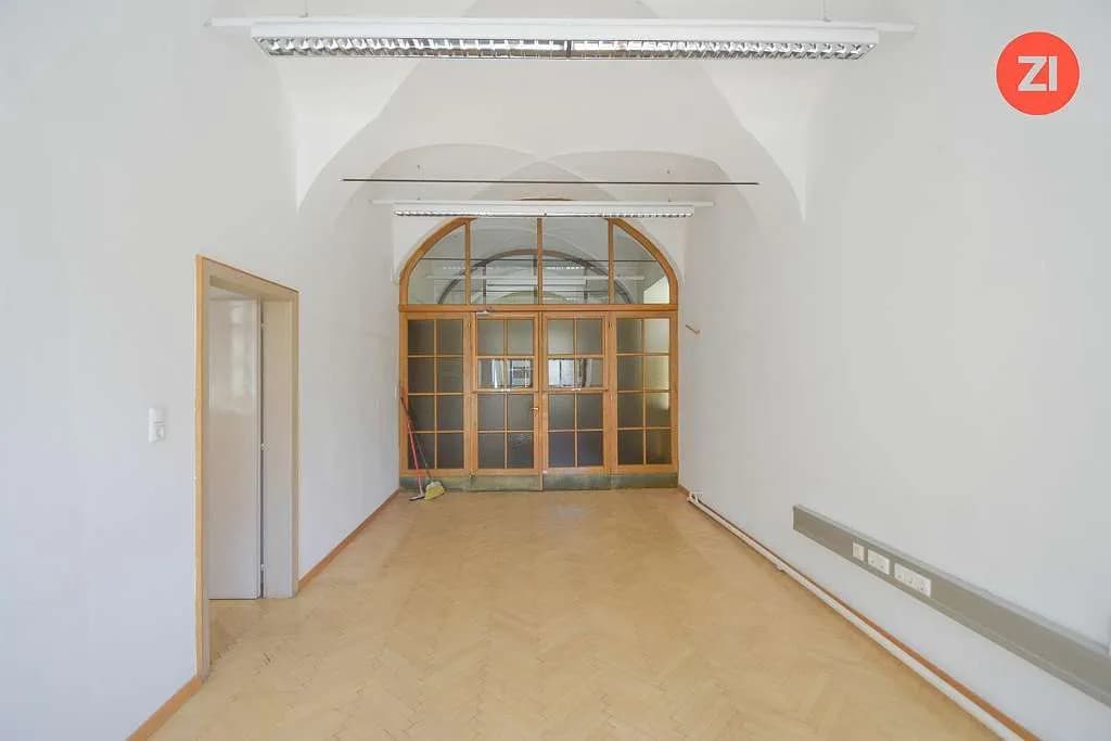Gewerbeimmobilie mieten in Linz – 466 m², € 4.427 – Bild 11 von 15