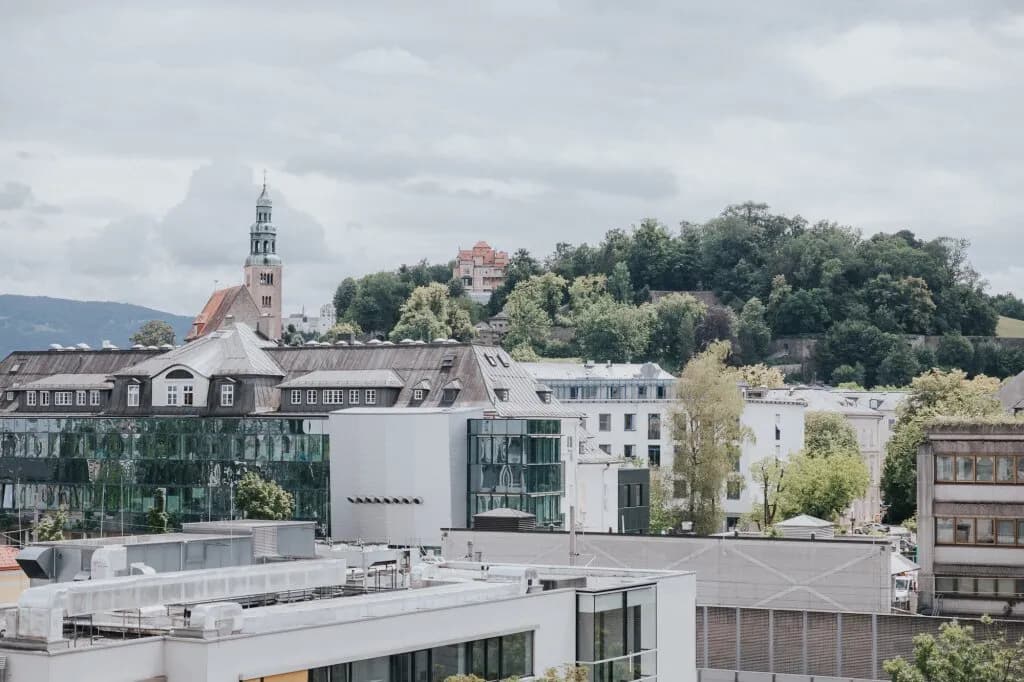 Gewerbeimmobilie mieten in Salzburg Stadt – 335 m², € 7.700 – Bild 15 von 17