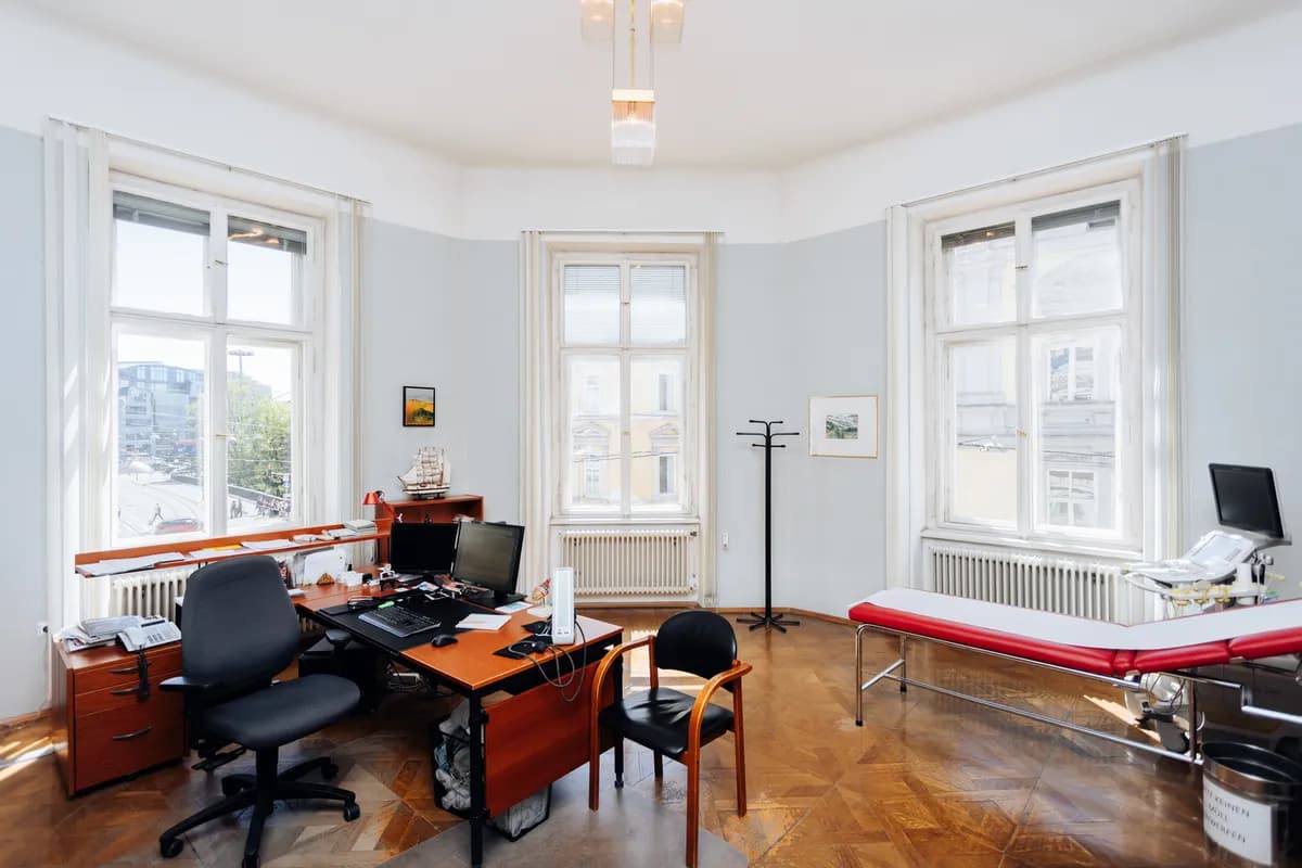 7-Zimmer-Gewerbeimmobilie mieten in Graz – 180 m², € 2.432