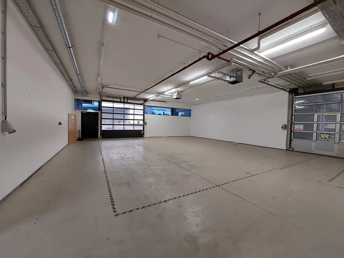 Gewerbeimmobilie mieten in Neusiedl am See – 245 m²