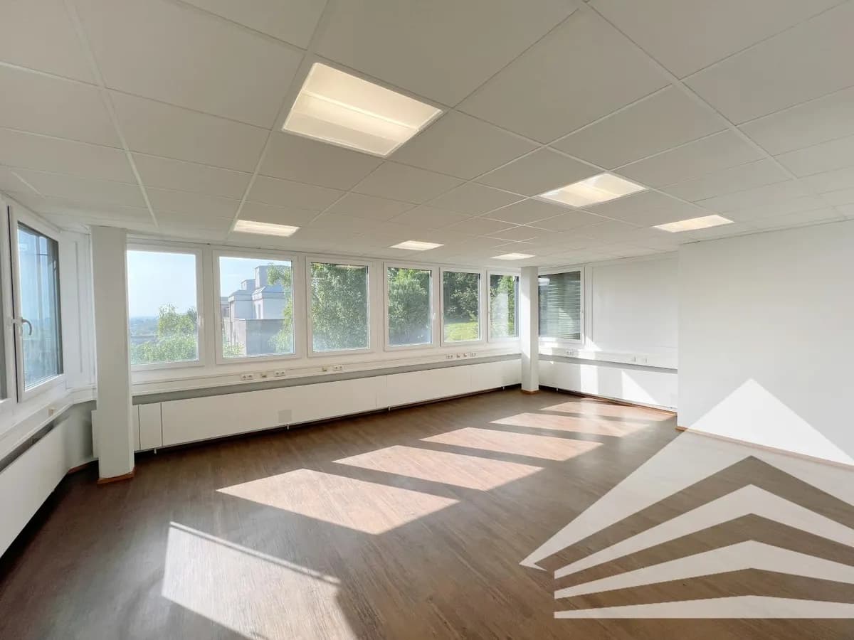 3-Zimmer-Gewerbeimmobilie mieten in Linz – 114 m², € 1.164 – Bild 3 von 6