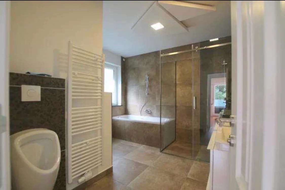4-Zimmer-Haus mieten in Wien – 150 m², € 3.950 – Bild 6 von 8