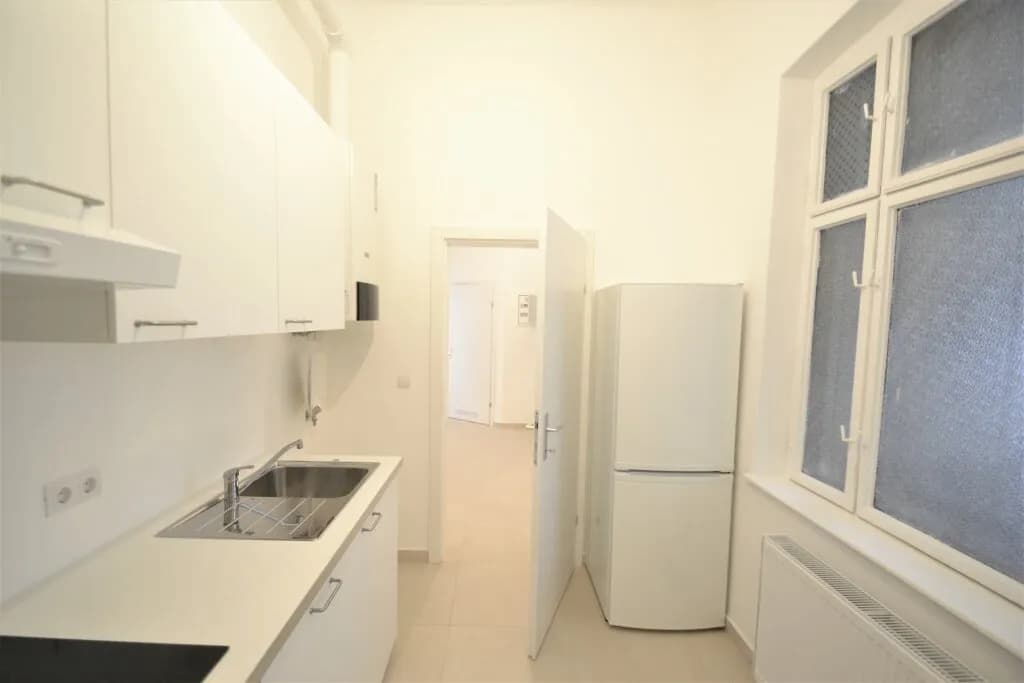3-Zimmer-Gewerbeimmobilie mieten in Wien – 80 m², € 996 – Bild 8 von 16