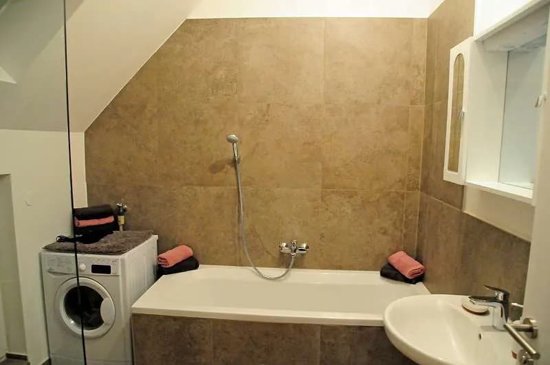 4-Zimmer-Haus mieten in Wien – 220 m², € 2.250 – Bild 12 von 37