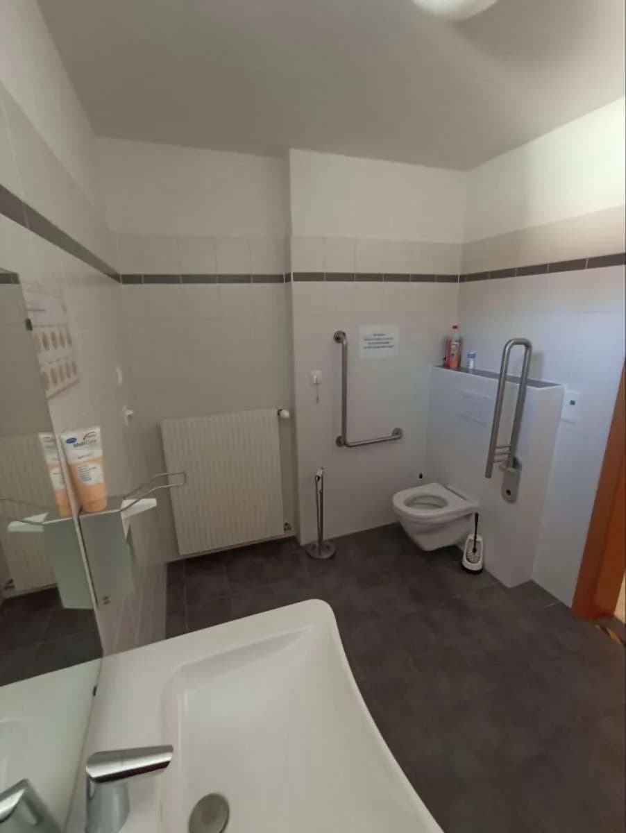 9-Zimmer-Haus kaufen in Neunkirchen – 235 m², € 425.000 – Bild 14 von 33