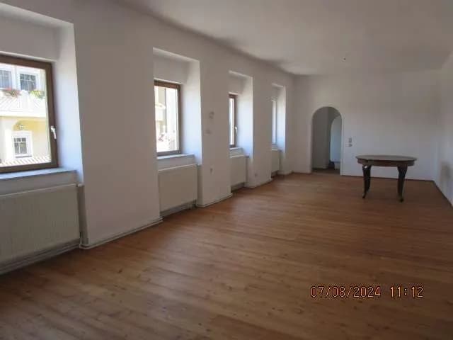 6-Zimmer-Gewerbeimmobilie kaufen in Tulln – 170 m², € 460.000 – Bild 3 von 16