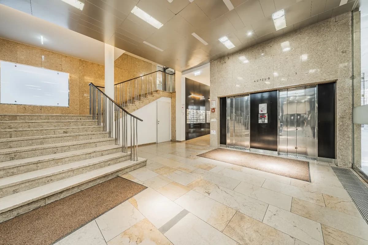 1-Zimmer-Gewerbeimmobilie mieten in Wien – 67 m², € 2.011