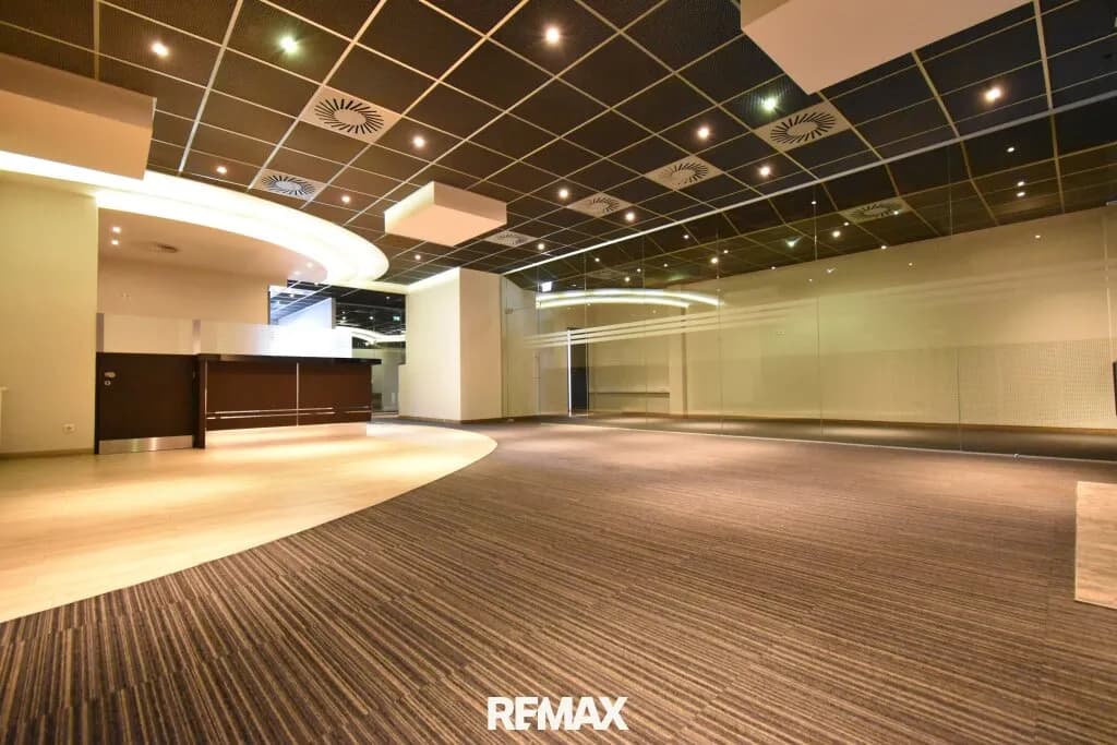 Gewerbeimmobilie mieten in Steyr – 284 m², € 2.769 – Bild 2 von 11