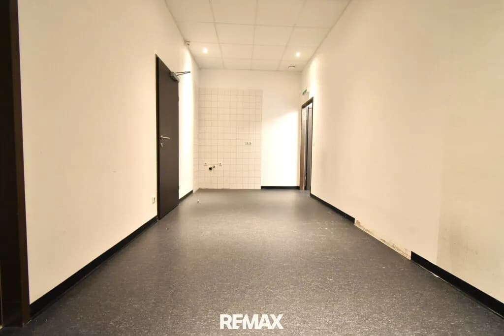 Gewerbeimmobilie mieten in Steyr – 284 m², € 2.769 – Bild 8 von 11