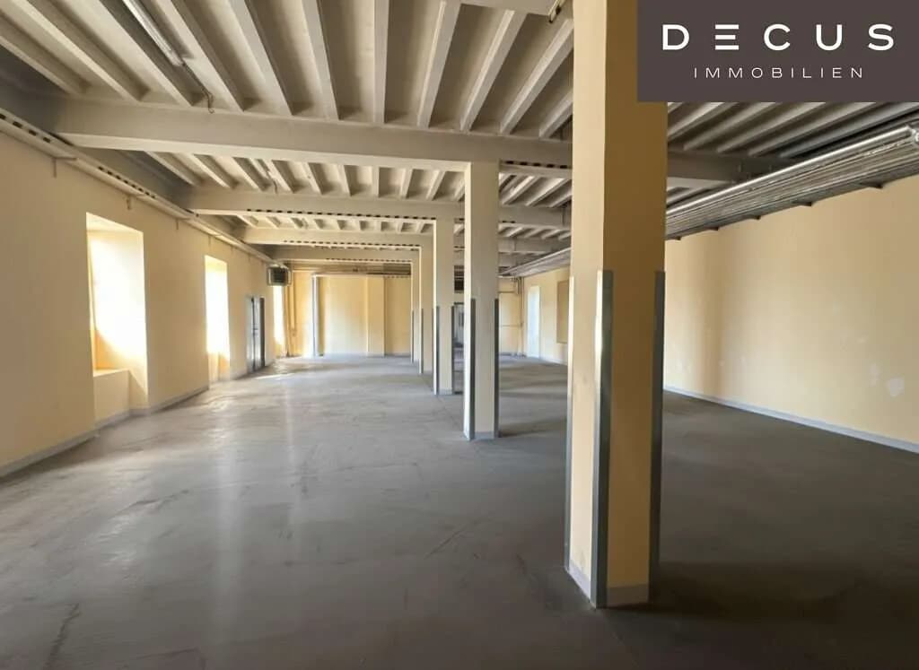 Gewerbeimmobilie mieten in Wien – 447 m², € 9