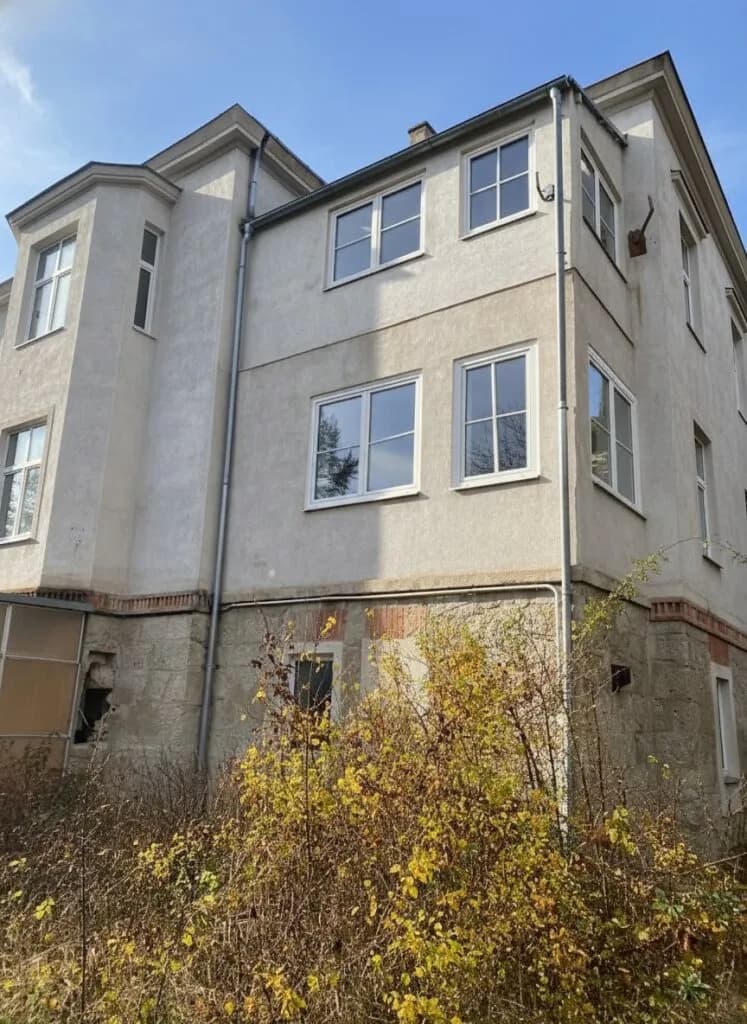 Gewerbeimmobilie kaufen in Baden – 625 m², € 989.989