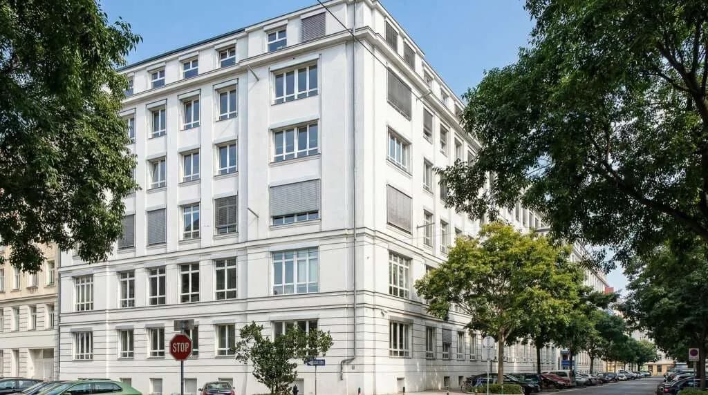 Gewerbeimmobilie mieten in Wien – 638 m², € 15 – Bild 1 von 4