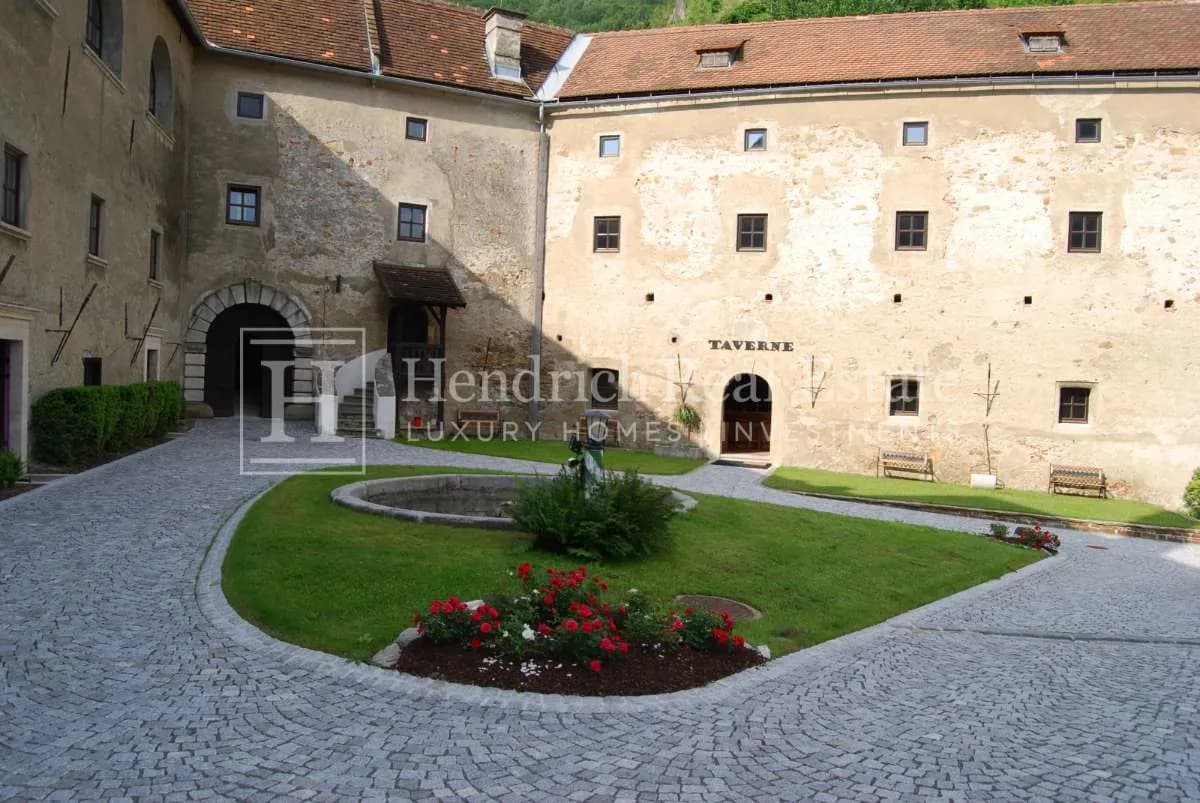 35-Zimmer-Immobilie kaufen in Graz-Umgebung – 2 725 m² – Bild 4 von 15