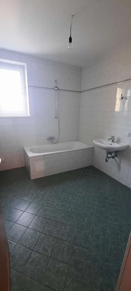 3-Zimmer-Wohnung mieten in Hollabrunn – 80,11 m², € 755 – Bild 8 von 8
