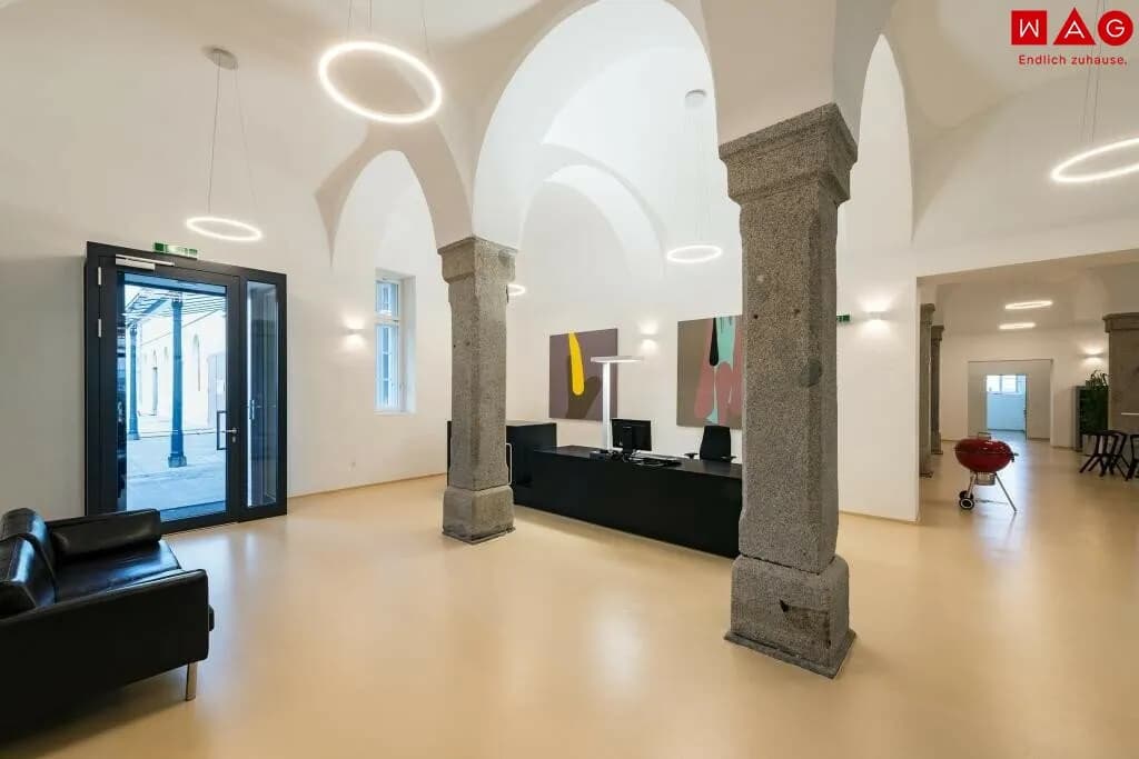 20-Zimmer-Gewerbeimmobilie mieten in Wels – 548 m², € 8.246 – Bild 2 von 18