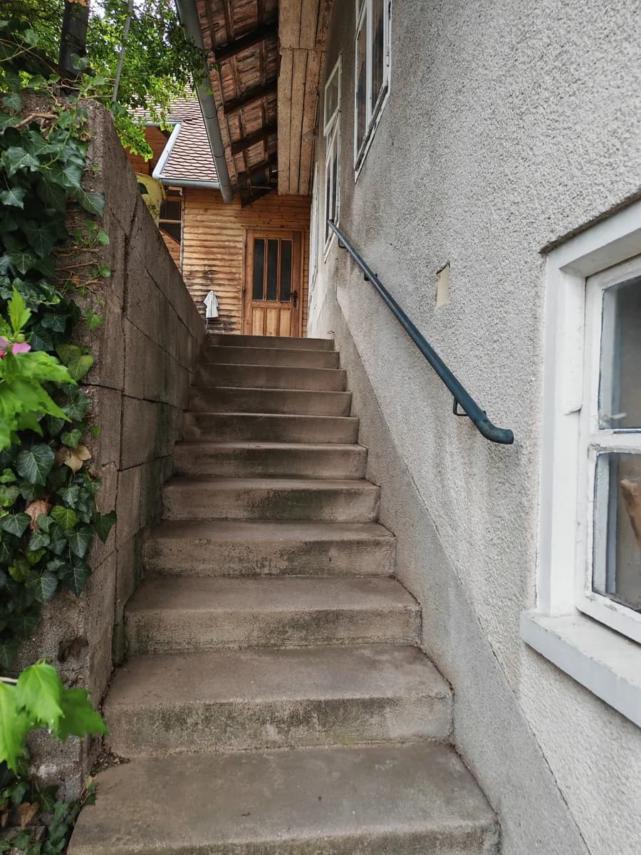 3-Zimmer-Haus kaufen in Hollabrunn – 70 m², € 130.000