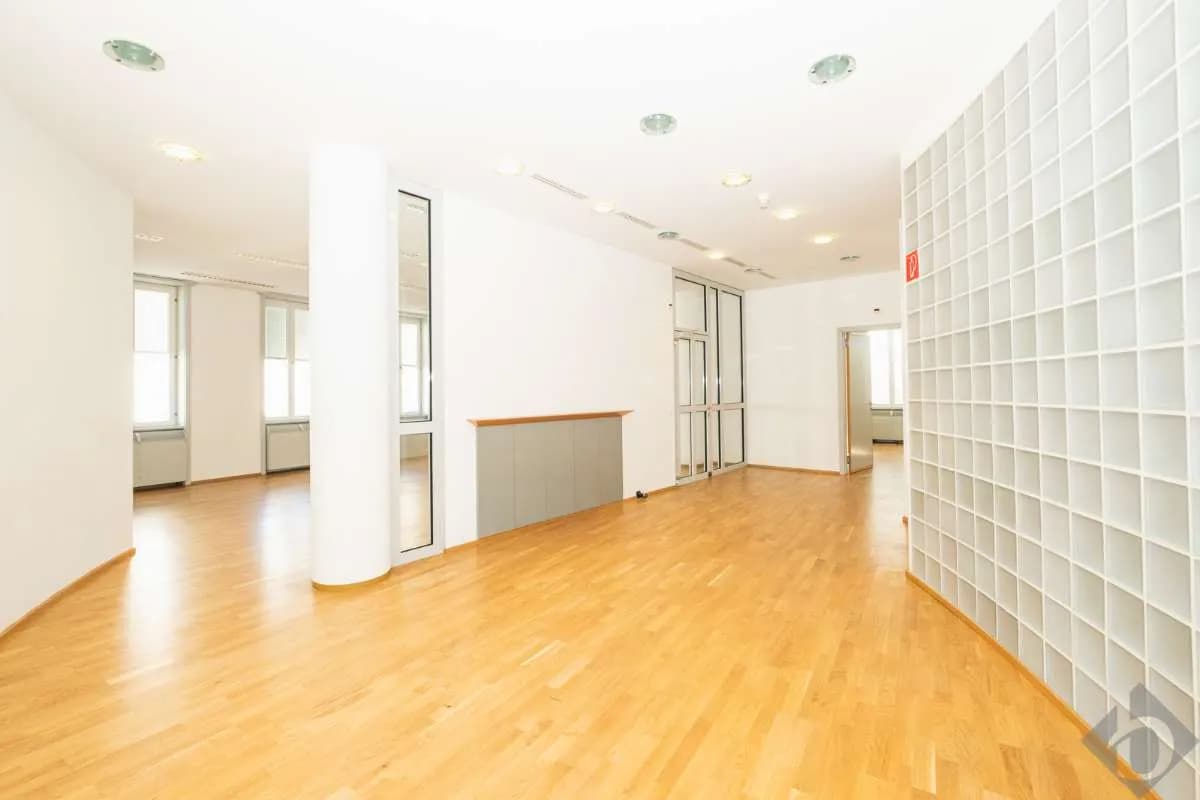 Gewerbeimmobilie mieten in Salzburg Stadt – 290 m², € 5.107 – Bild 2 von 7