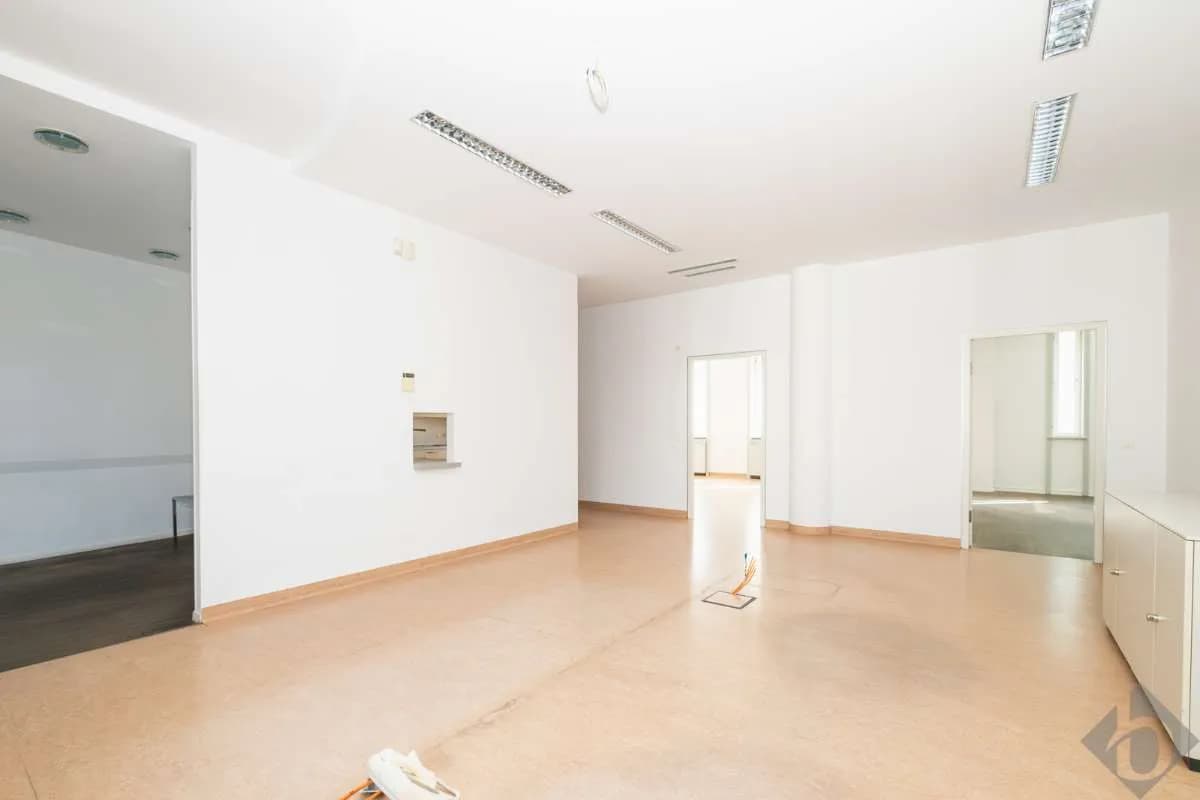 Gewerbeimmobilie mieten in Salzburg Stadt – 153 m², € 2.691