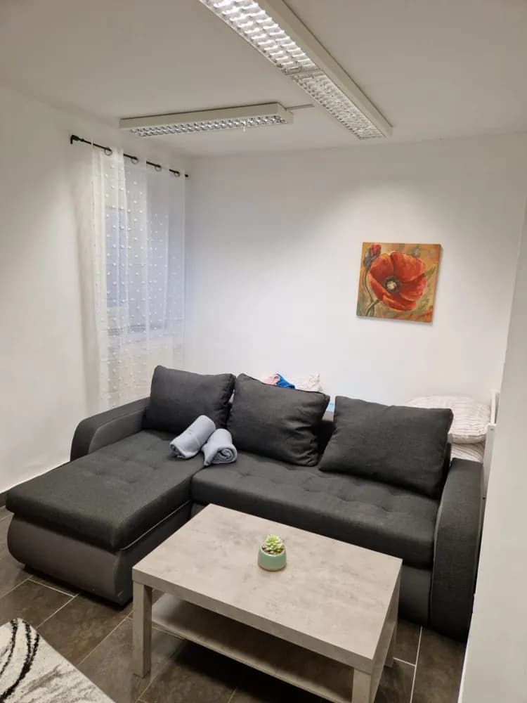 Gewerbeimmobilie mieten in Mödling – 47 m², € 1.317 – Bild 5 von 12
