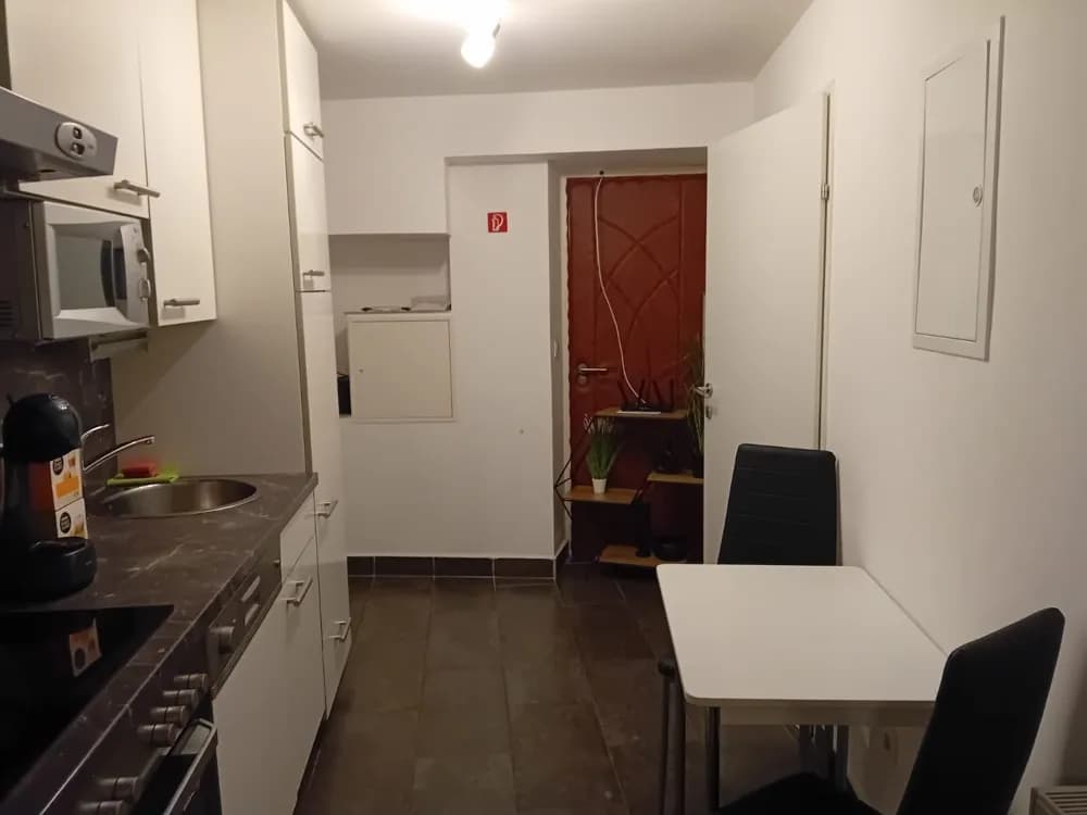 Gewerbeimmobilie mieten in Mödling – 47 m², € 1.317 – Bild 8 von 12